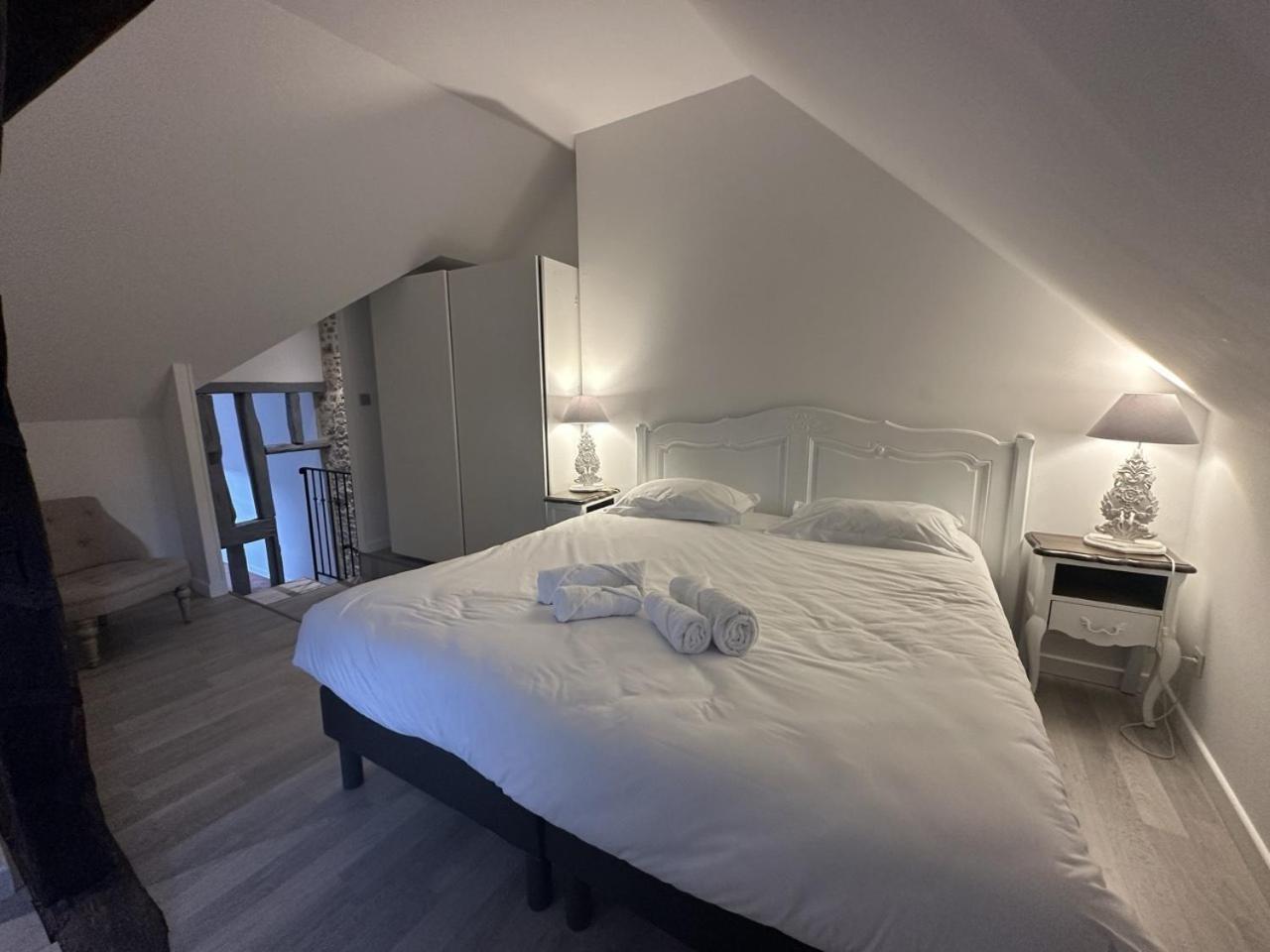 Batisse Paradis- 3 Appartements Calmes Et Elegants Au Centre Historique De Beaune 본느 외부 사진