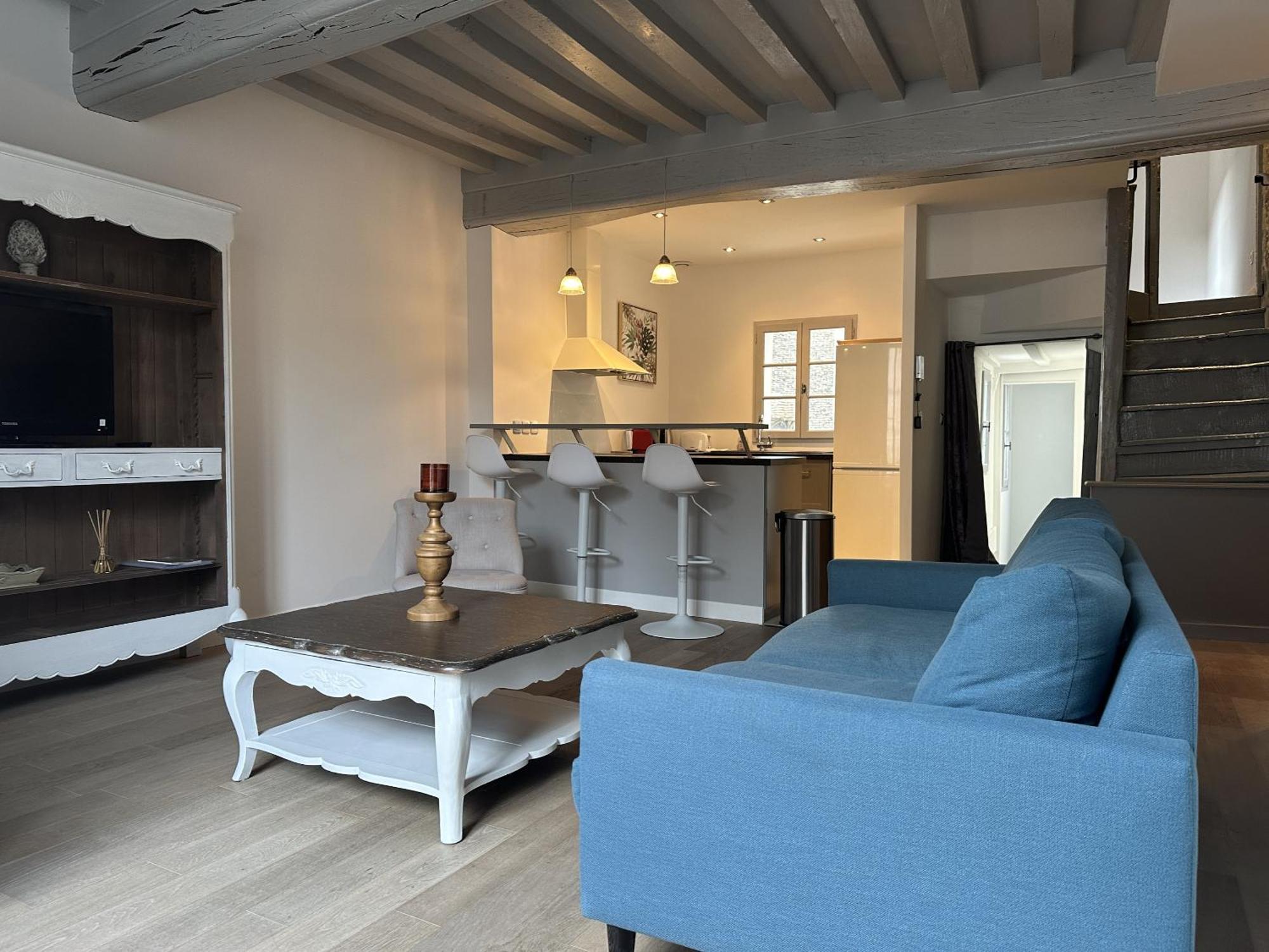Batisse Paradis- 3 Appartements Calmes Et Elegants Au Centre Historique De Beaune 본느 객실 사진
