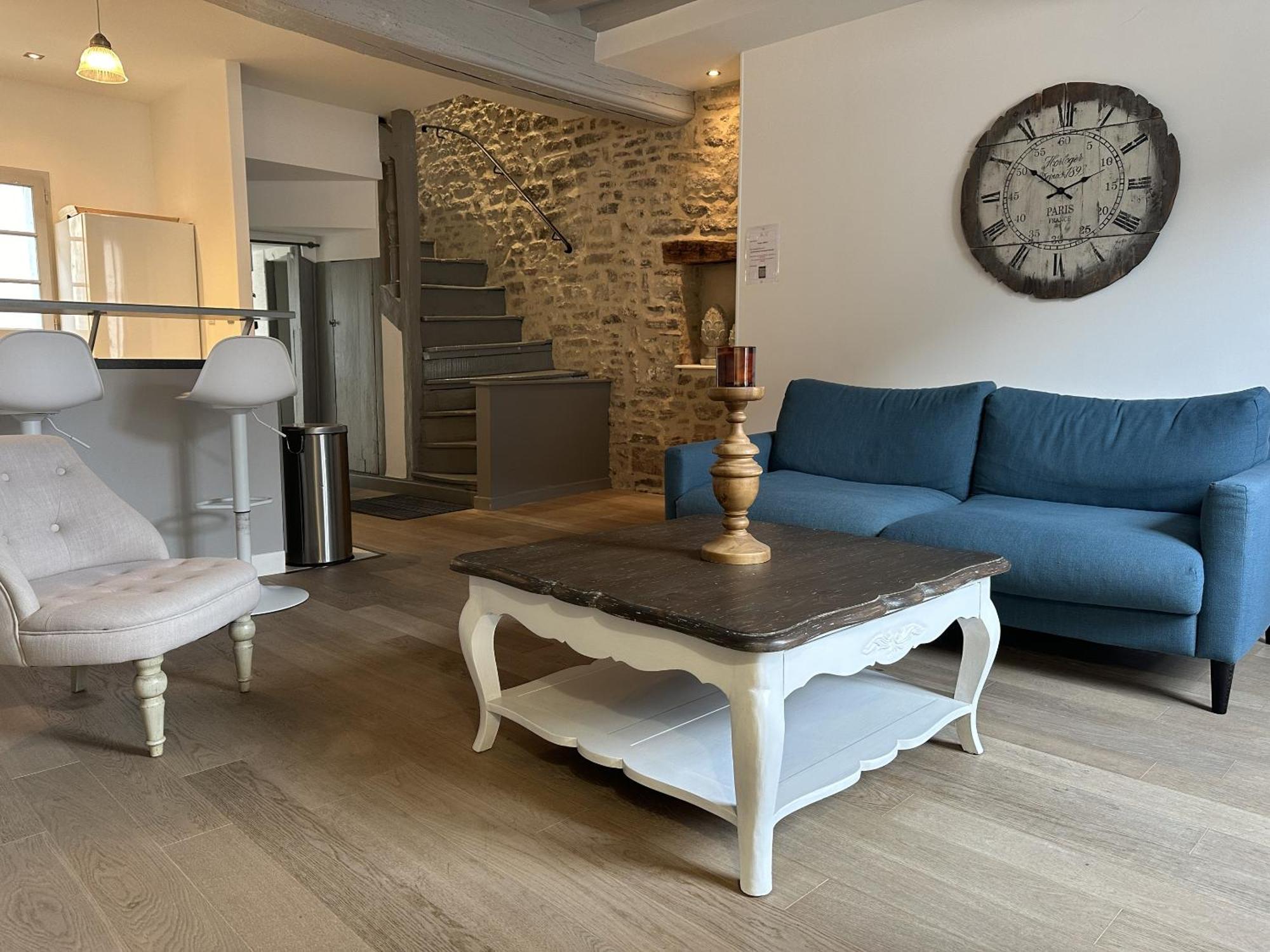 Batisse Paradis- 3 Appartements Calmes Et Elegants Au Centre Historique De Beaune 본느 객실 사진